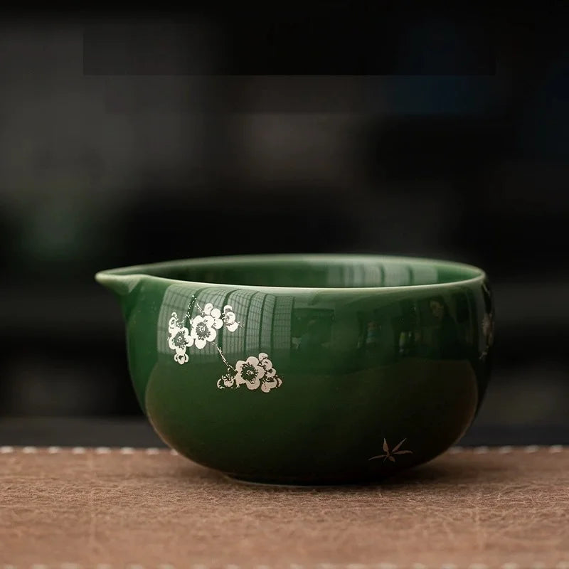 Traditional Japanese Matcha Bowl and Whisk Holder Tea Bowl with Pouring Spout for Office Table Tea Ceremony Party Gift