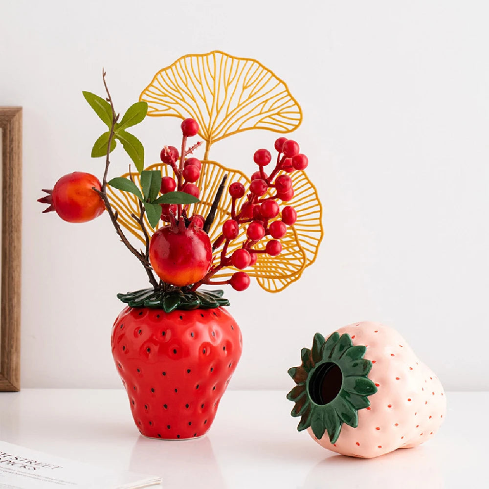 Strawberry ceramic vase, flowerpot, living room, home decoration and ornaments