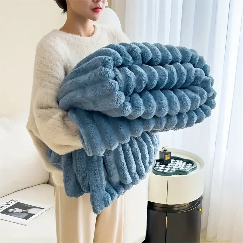 Leichte, luxuriöse, einfarbige, multifunktionale Kaninchen-Samtdecke, Winterdicke, warme Flanelldecke, die für Schlafzimmer-Wohnzimmerdecke verwendet wird