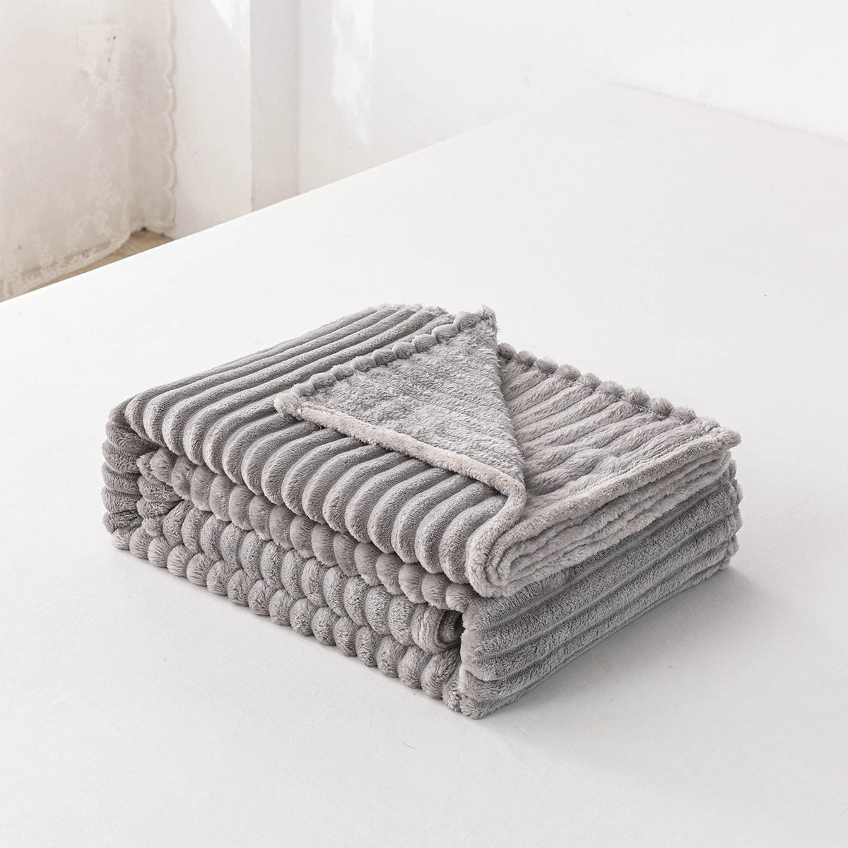Coperta in flanella tinta unita da 1 pezzo, morbida e calda, per divano, divano, letto da ufficio, campeggio, viaggio, coperta regalo multiuso