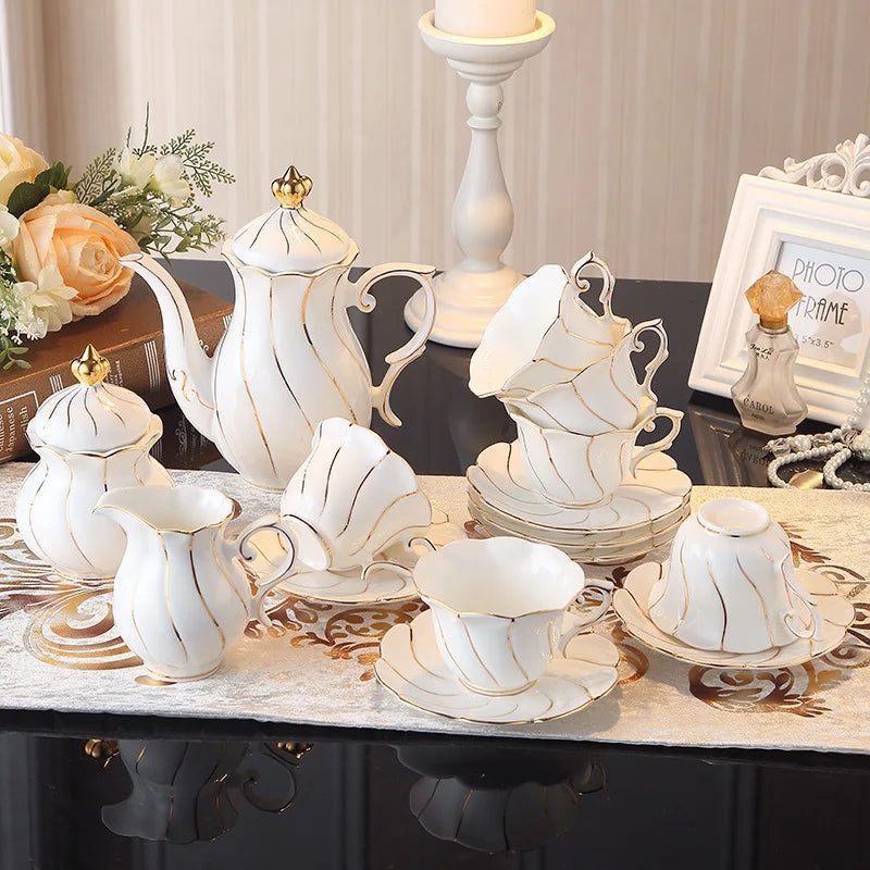 European TeaSet Porcelain Tea Set Gift Coffee Water Set Retro Coffee Cup Dish New Bone China Teacup Set