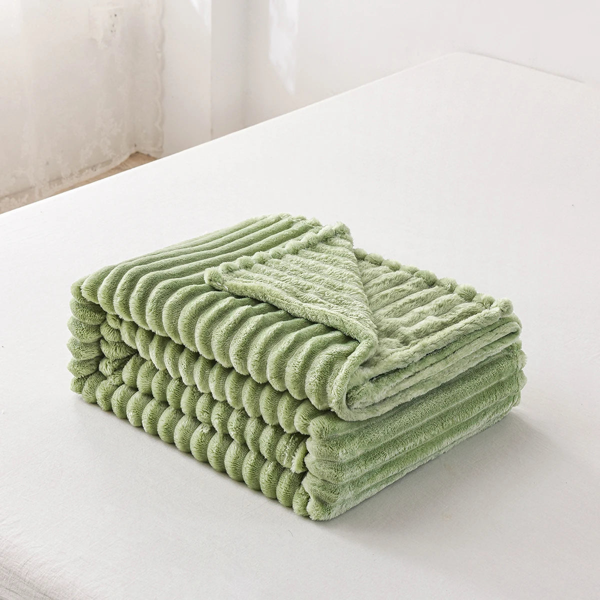 Coperta in flanella tinta unita da 1 pezzo, morbida e calda, per divano, divano, letto da ufficio, campeggio, viaggio, coperta regalo multiuso