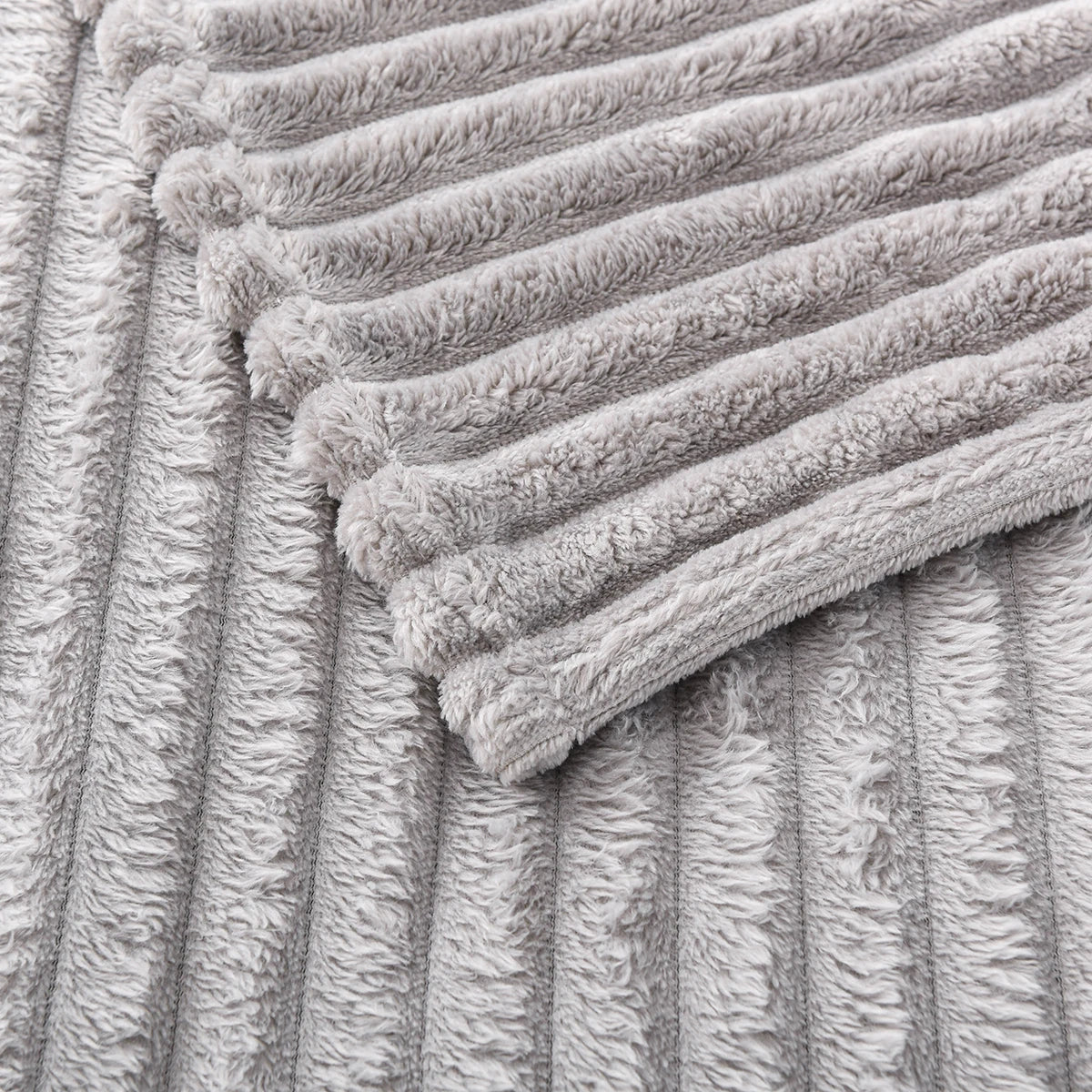 Coperta in flanella tinta unita da 1 pezzo, morbida e calda, per divano, divano, letto da ufficio, campeggio, viaggio, coperta regalo multiuso