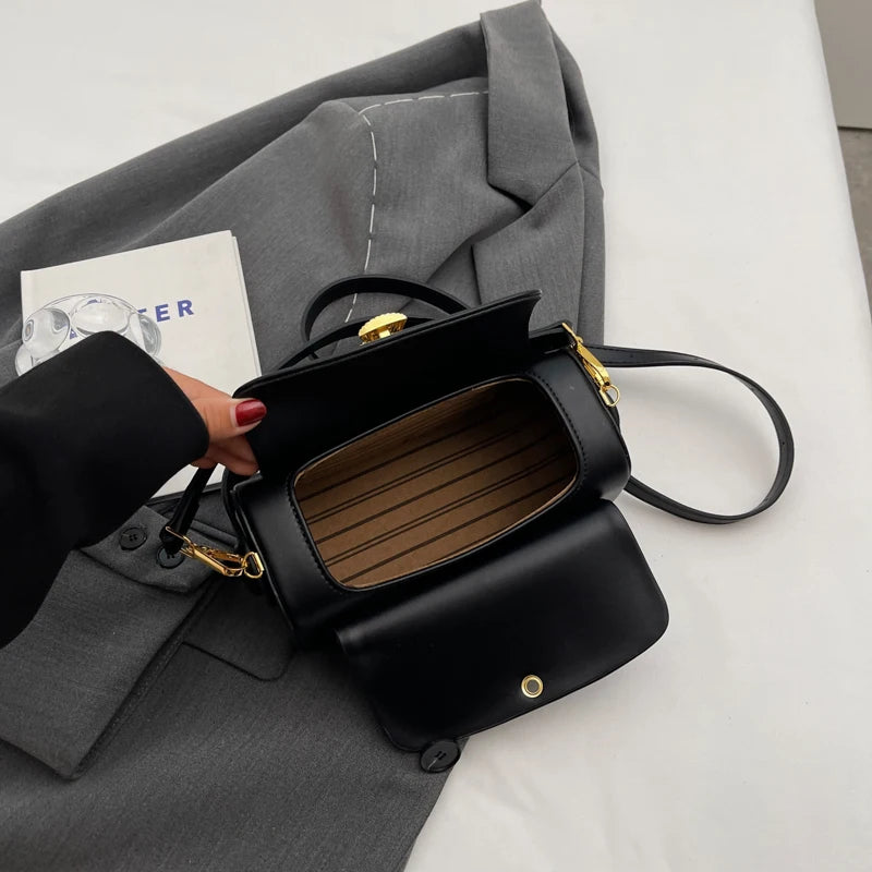 Jednostavna modna mini kvadratna žena Crossbody torbe 2024 luksuzne dizajnerske torbice i torbe kutija Oblik čistih boja za ramenice