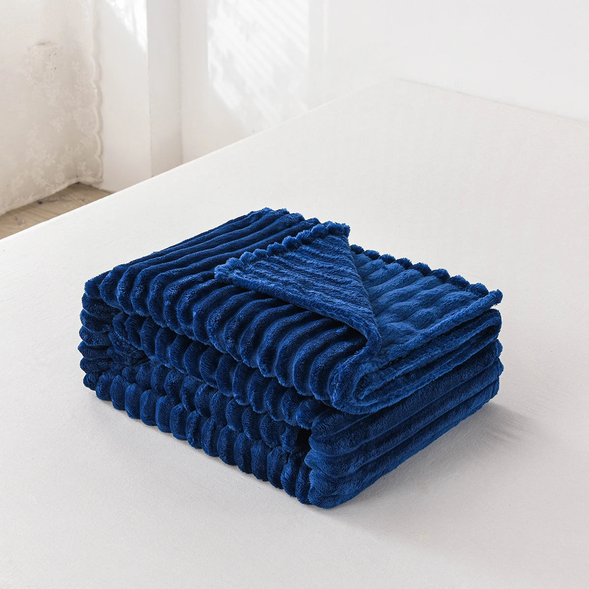 Coperta in flanella tinta unita da 1 pezzo, morbida e calda, per divano, divano, letto da ufficio, campeggio, viaggio, coperta regalo multiuso