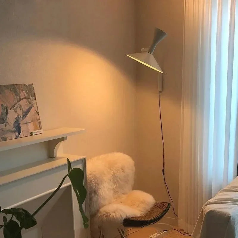 Nordic Minimalist Italian Wall Lamp Rotatable Swing Arm Sconce for Living Room Bedroom Study Room Bedside Decor Lighting Fixture