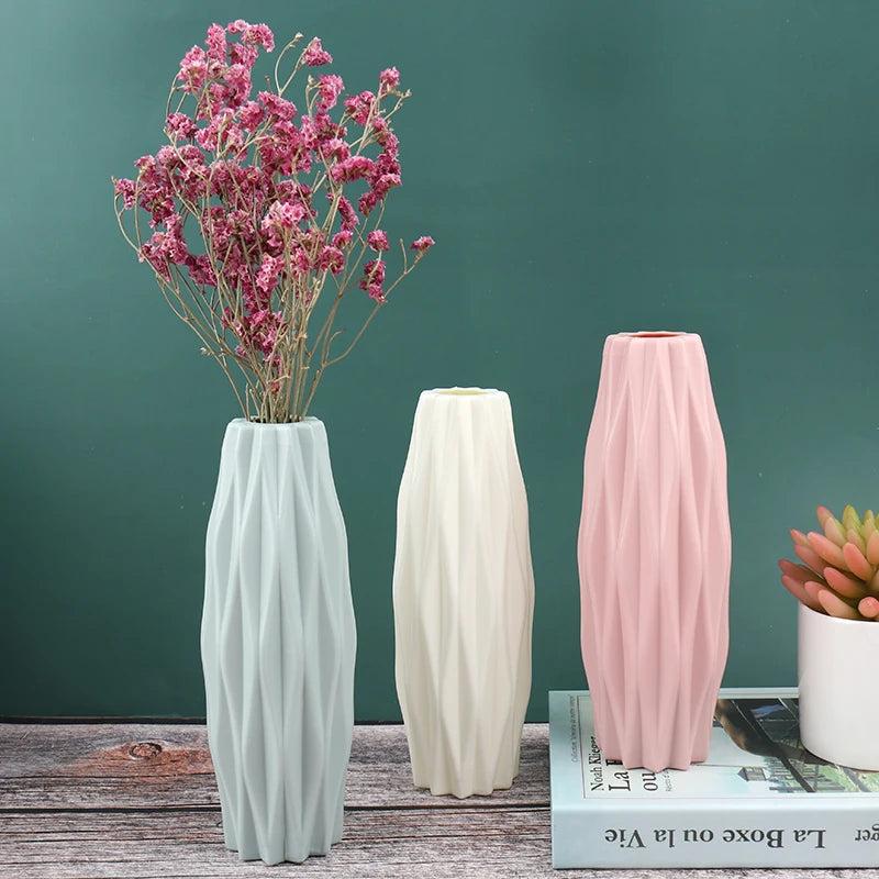 1pc Diamantmuster Kunststoff glatte Vase weiße Imitation Keramik Blütentopf dick und langlebig für Wohnzimmer Schlafzimmer Hausdekora