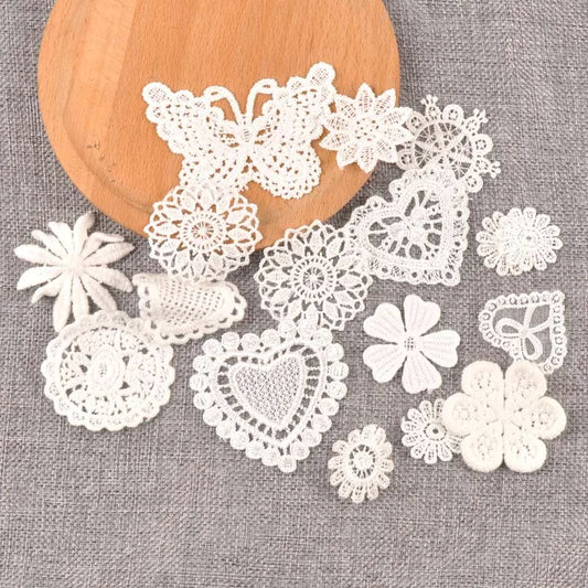 Flor de encaje blanco Apliques Mesh adorno para coser suministros de boda de tela Guipure Decoración del hogar