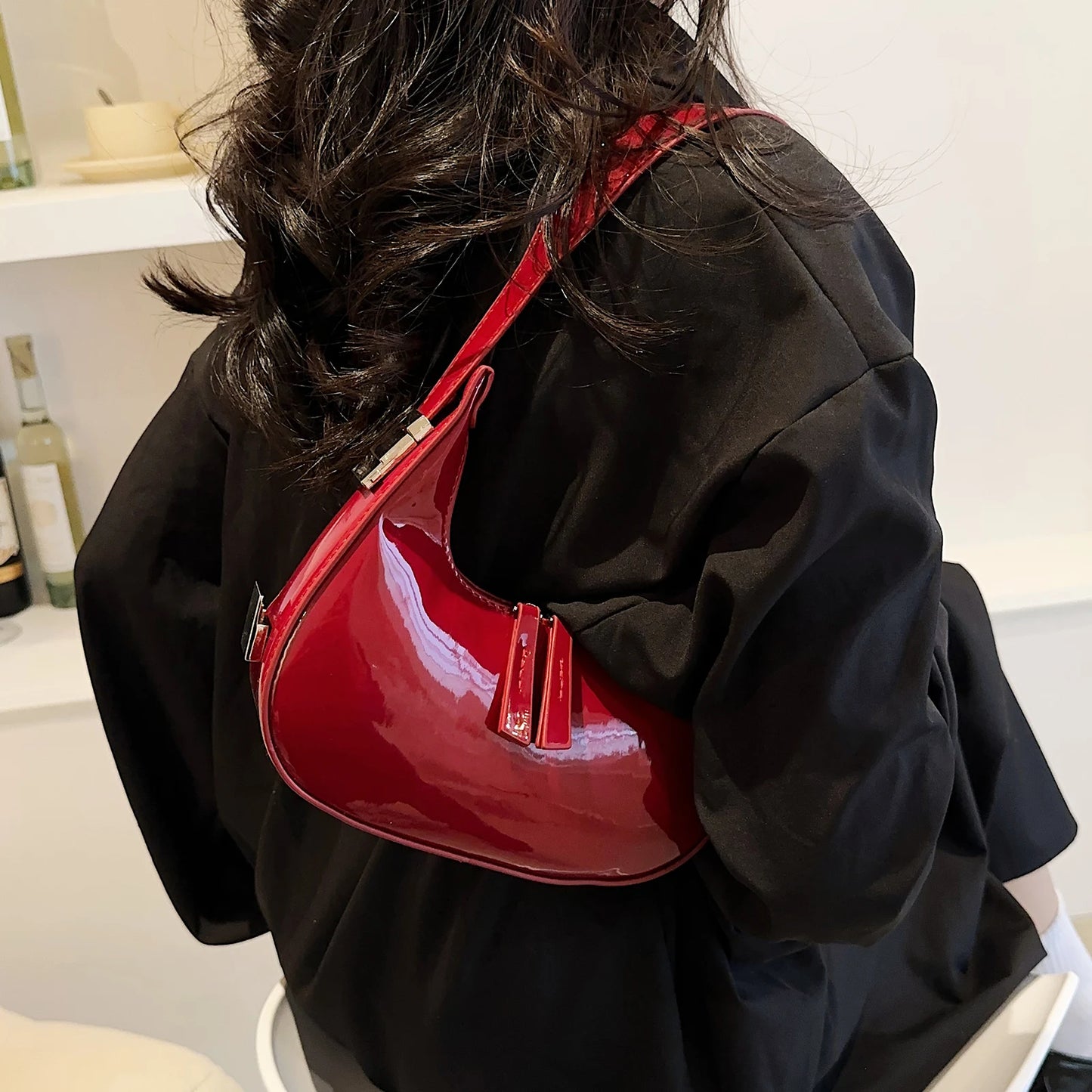 Half Moon Bag Vintage PU Leather Small Handbag Mardas de lujo Bolsas para mujeres Bolsos de hombro RET RET RED LAS ARSES ARSES MINI MINI TOTAS