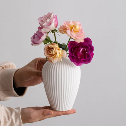 White, simple and modern ceramic vase, living room flower arrangement, light luxury and high-end feel, earthenware jar, table de