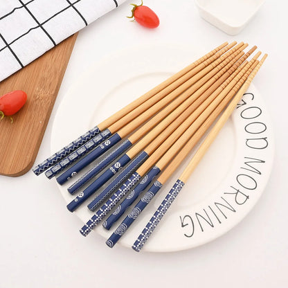 Opakovaně použitelné 5Pairs Tableware Ručně vyráběné bambus japonské přírodní dřevěné hůlky sushi potraviny kočiče Více barevné dřevěné kotletové tyčinky