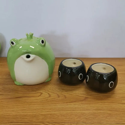 Green Frog Black Tadpole Shaped Japanese Style Teawear Set Creative Porcelain Cute Ceramic Teapot and 2 Tea Cups Sets for Kids