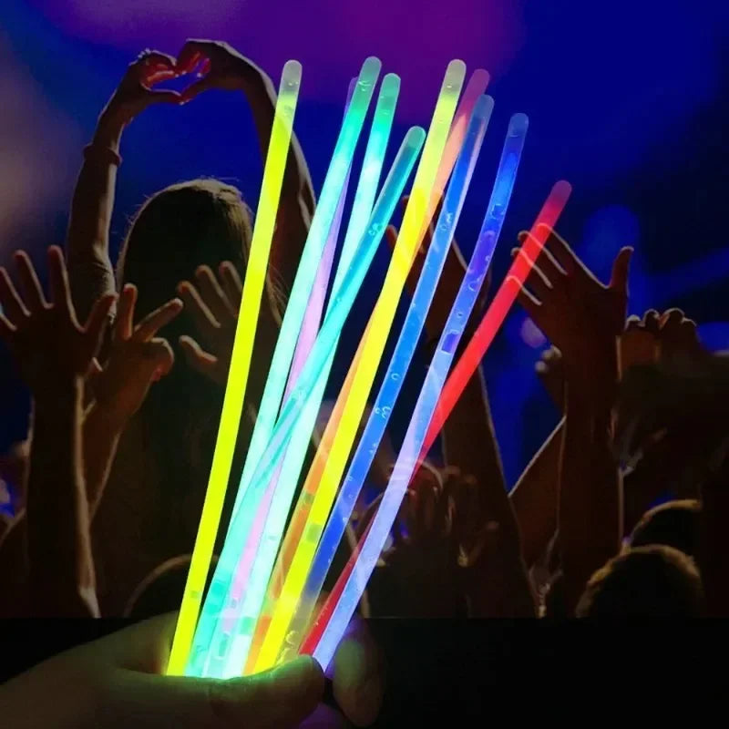 30/1PCS Party Fluorescence Sticks Glow in the Dark DIY Making Armbånd Halskjede Fargerike pinner Julebryllups dekorasjon