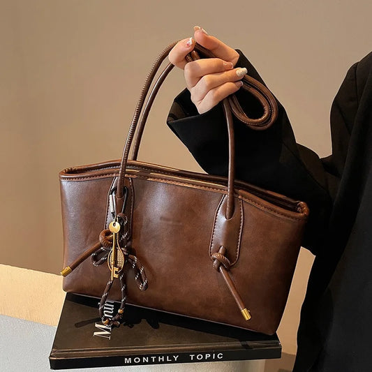European American Retro Tote Bag, Korean Fashion Shoulder Bags Advanced Simple Handbag New Large Capacity Pendant Versatile Bags