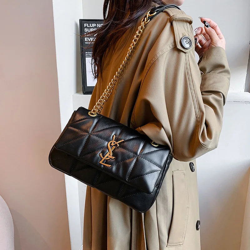 New Xiaoxiangfeng diamond grid chain bag, stylish and versatile, large capacity diagonal span small square bag