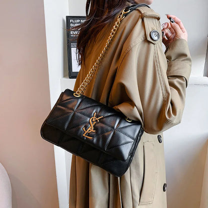 New Xiaoxiangfeng diamond grid chain bag, stylish and versatile, large capacity diagonal span small square bag