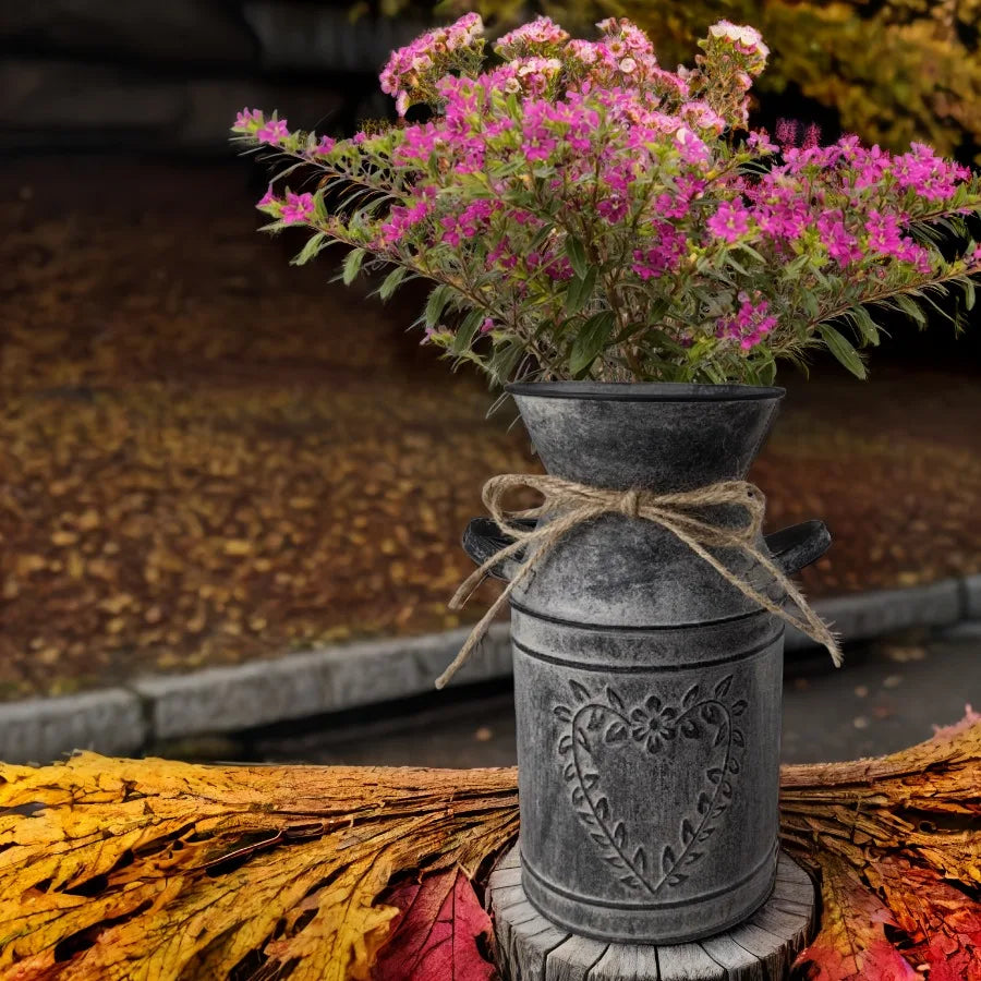 Retro metal and simple decorative vases, coarse-leaf milk kettles for flower arrangement, garden flowerpots and flower buckets