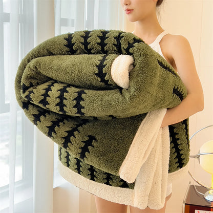 1pc The soft Taff velvet blanket, a warm and comfortable cover blanket, is suitable for office naps, bedrooms and sofas