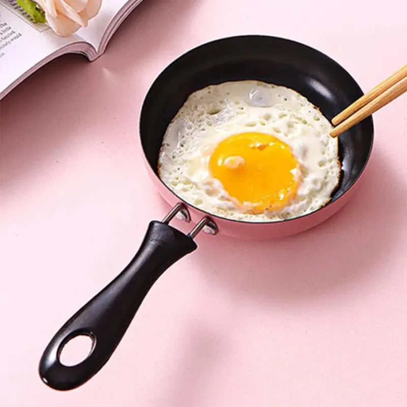 Mini Pan Omelet Maker otthoni konyha sült tojás serpenyő főzés nem tapadó serpenyő nem csúszás nélküli fogantyú kültéri hordozható edények