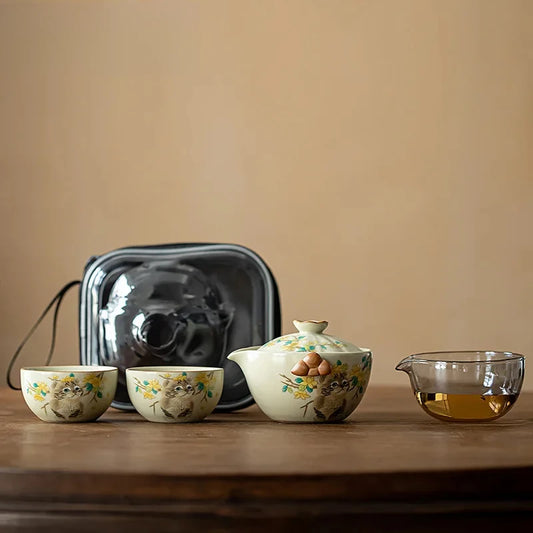 Cream Ru Kiln Porcelain Quick Guest Tea Set Portable Travel Tea Set