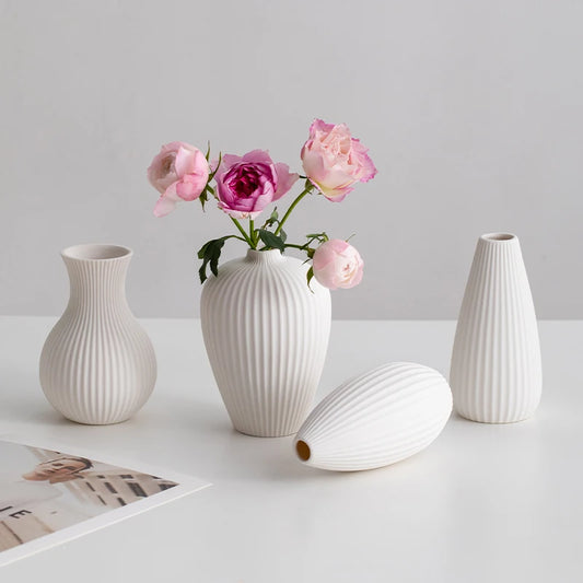 White, simple and modern ceramic vase, living room flower arrangement, light luxury and high-end feel, earthenware jar, table de