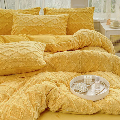 1Pcs 2025 new tower hibiscus milk fleece quilt cover autumn and winter thickened warm solid color quilt cover, no pillowcase