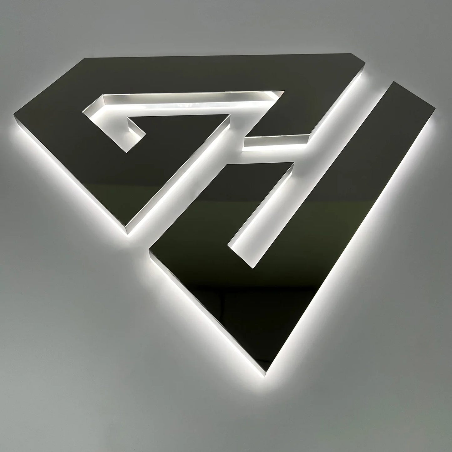 High Quality Indoor Luxury Salon Light Sign Custom Wall logo Design Signage 3D Led Letter Business Sign Outdoor