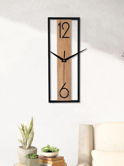 Rectangular wood grain wall clock for quiet decoration in homes and offices used in living rooms bedrooms and dining rooms