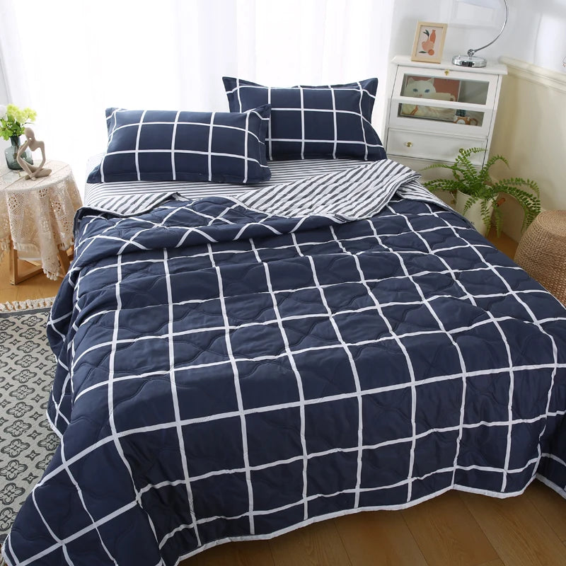Daisy Printed Quilted Summer Quilt and Pillowcase or Single Quilts Soft Breathable Single Double Blanket Washable Thin Comforter
