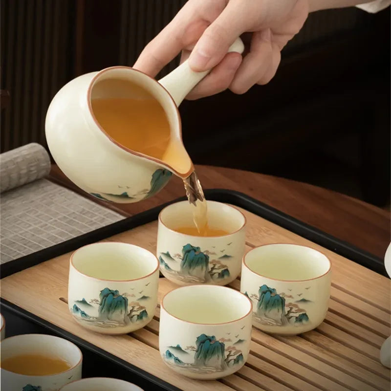 Kinesiska traditionella tesatser high-end Kung Fu Cup Set Automatic Tea Set för 6 personer tekoppar och tefatuppsättningar