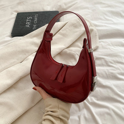 Half Moon Bag Vintage PU Leather Small Handbag Mardas de lujo Bolsas para mujeres Bolsos de hombro RET RET RED LAS ARSES ARSES MINI MINI TOTAS