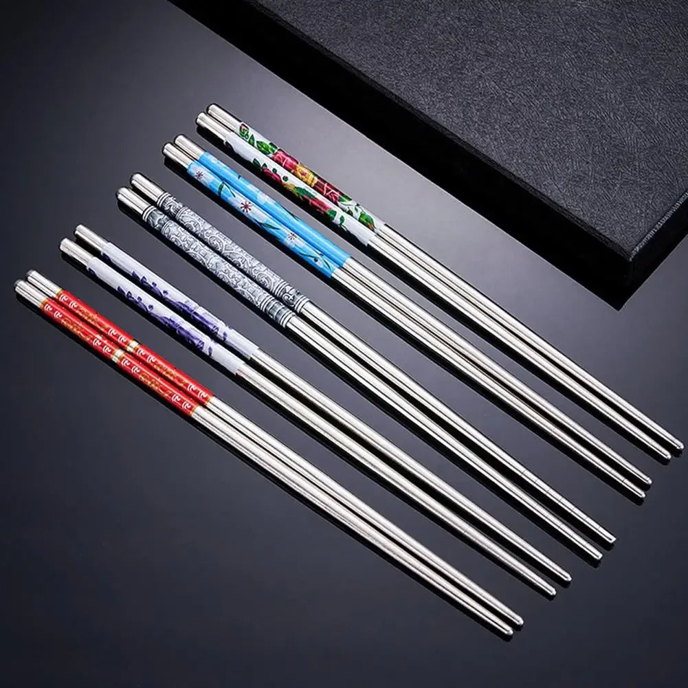 Edelstahl Chopsticks Protokare portable reusable bloe Porzellaste Patters de Kichen Chopsticks Keusplacke fir Sushi