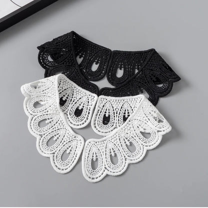 1 Pair White Neckline Fake Collar Lace Fabric Embroidery Carft DIY Dress Garment Decoration Accessories