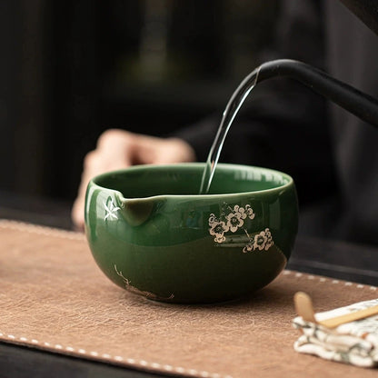 Traditional Japanese Matcha Bowl and Whisk Holder Tea Bowl with Pouring Spout for Office Table Tea Ceremony Party Gift