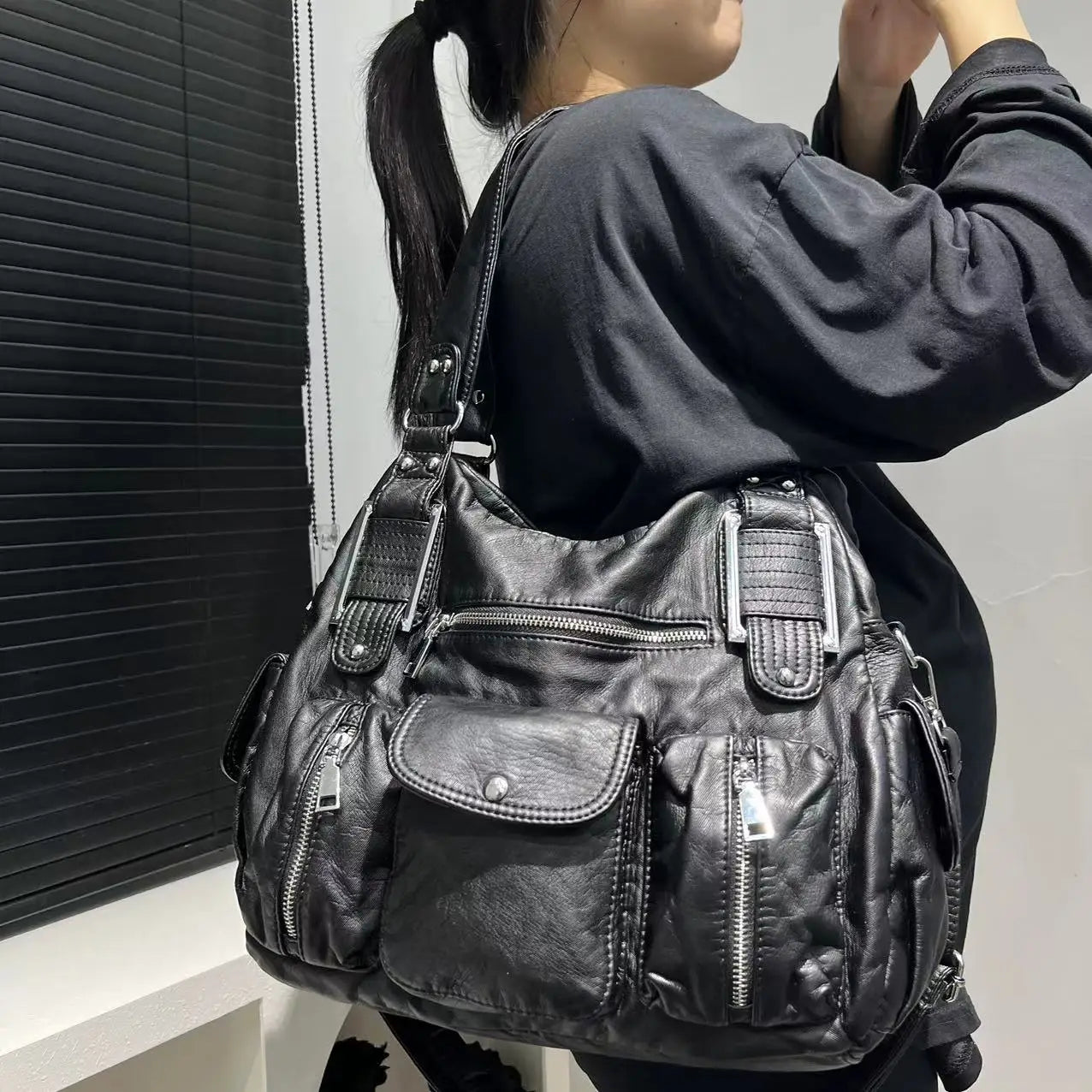 Women's Fashion Y2K Hot Girl Motorcycle Bag Old Lychee Pattern Multi-Pocket Shoulder Crossbody Bag