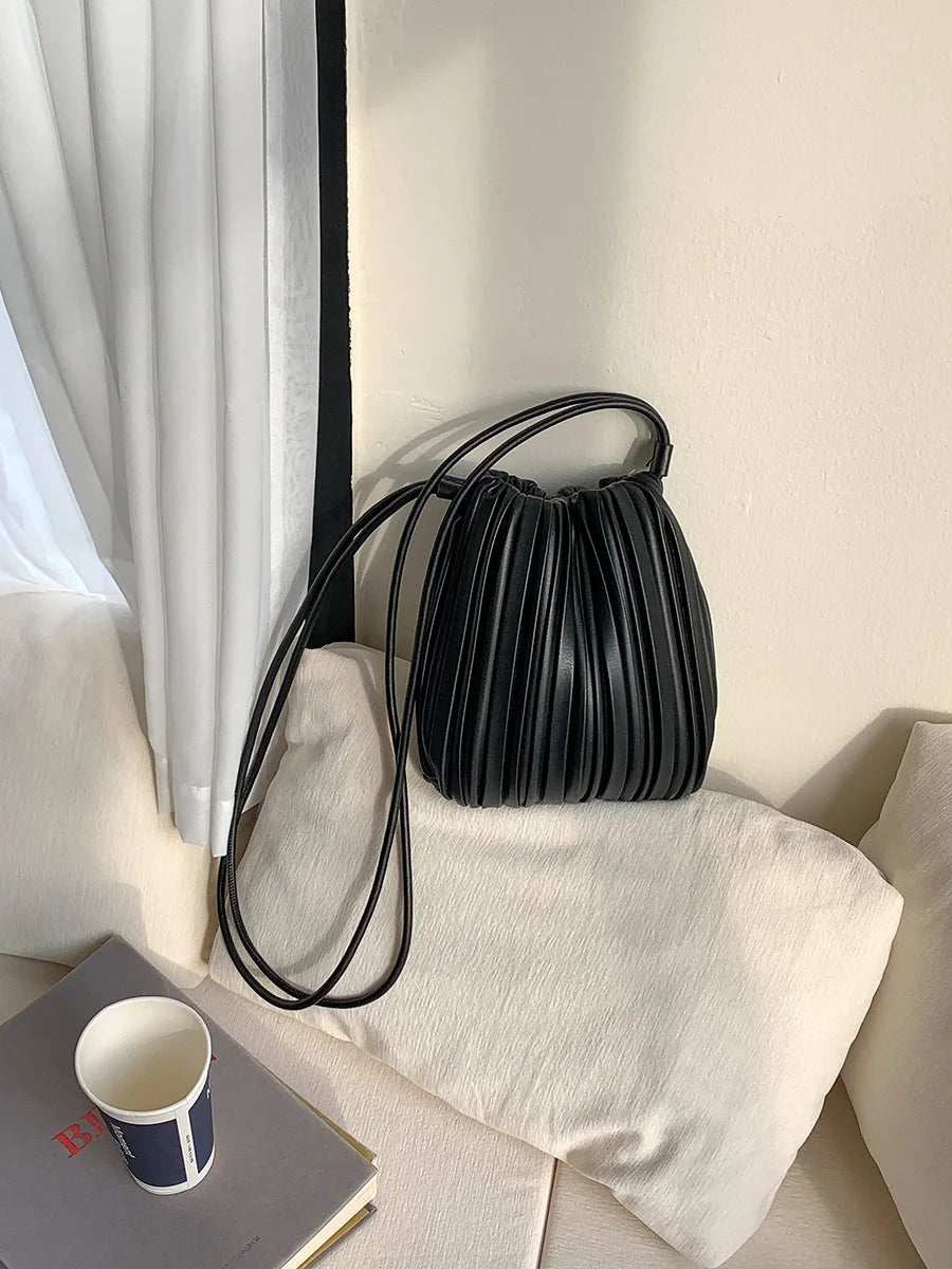 Summer Fashion New Crossbody Bag Women's PU Single Shoulder Mini Bag Luxury Versatile Pleated Casual Small Square Bag