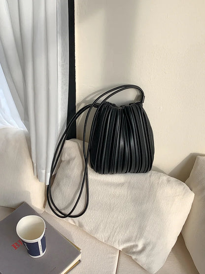 Summer Fashion New Crossbody Bag Women's PU Single Shoulder Mini Bag Luxury Versatile Pleated Casual Small Square Bag