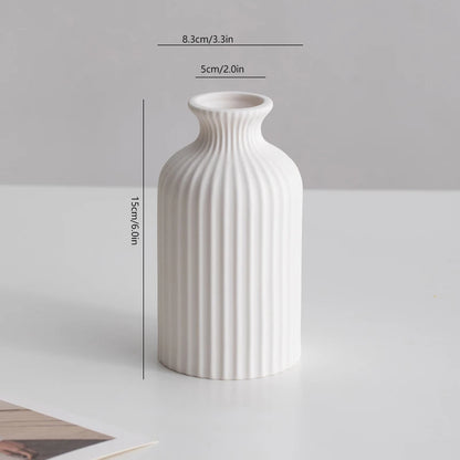 White, simple and modern ceramic vase, living room flower arrangement, light luxury and high-end feel, earthenware jar, table de