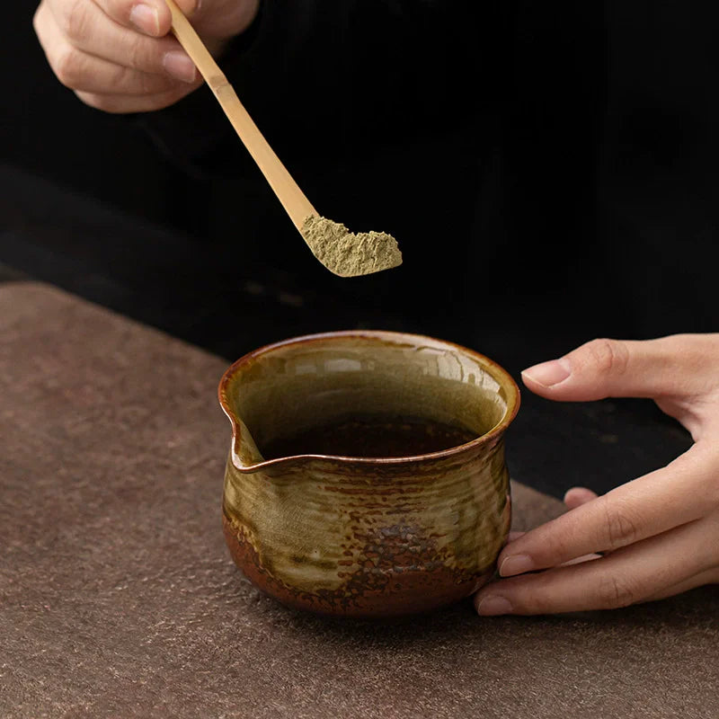 1 Pieces Traditional Japanese Matcha Bowl and Whisk Holder Tea Bowl with Pouring Spout for Office Table Tea Ceremony Party Gift